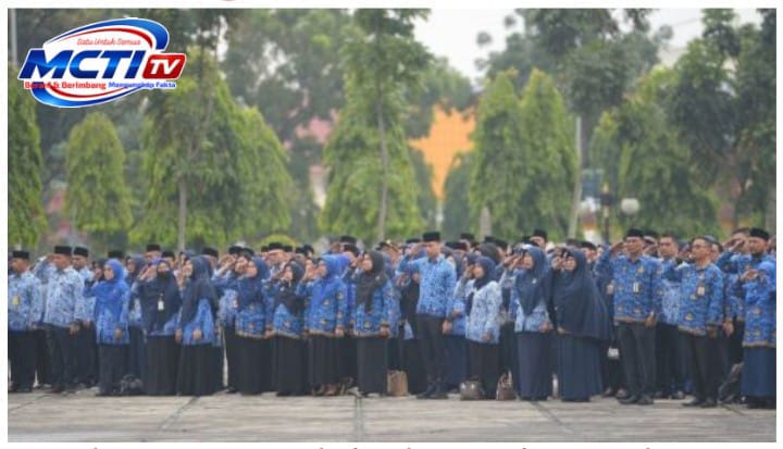 Pakar Hukum Internasional Prof. Dr. K.H. Sutan Nasomal. S.H,.M.H. Pertanyakan Keterlambatan Gaji ke-13 ASN Inhu: “Ada Apa dengan Pemda?