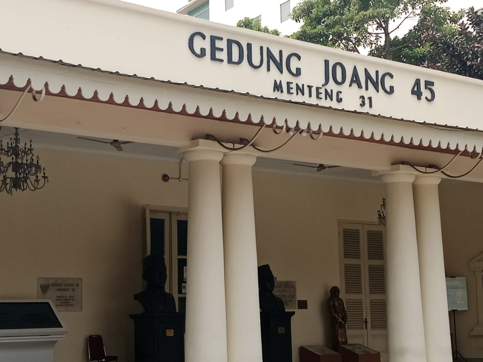 Prof DR Sutan Nasomal Meminta Presiden RI Merawat Gedung Juang 45 Menteng Jak-Pus Serta Di Fungsikan KembaliJakarta