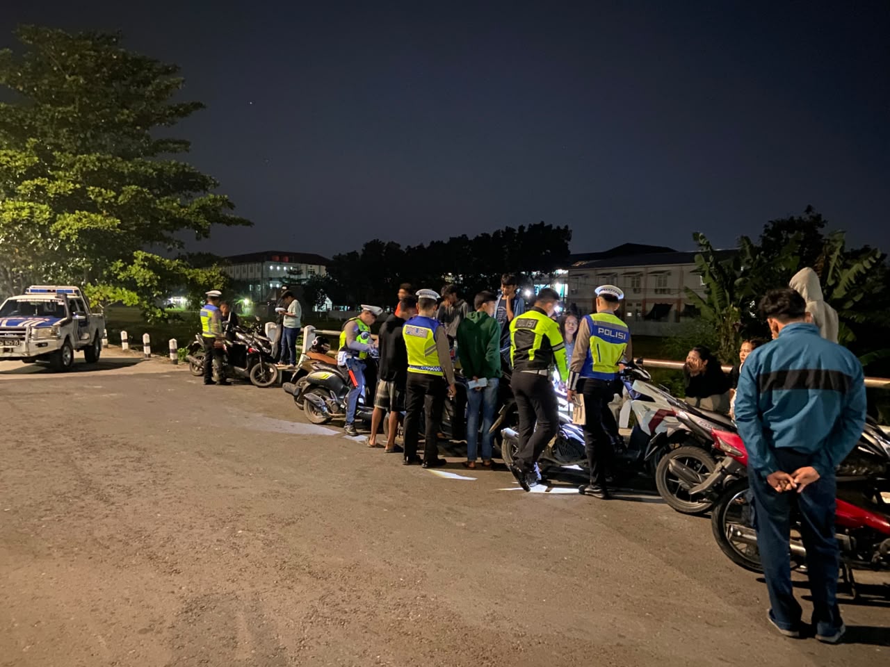 Prof Sutan Nasomal Menyambut Positif Giat Polres Pekalongan Kota Gelar Patroli Skala Besar Antisipasi Street Crime dan Balap Liar Saat Akhir Pekan