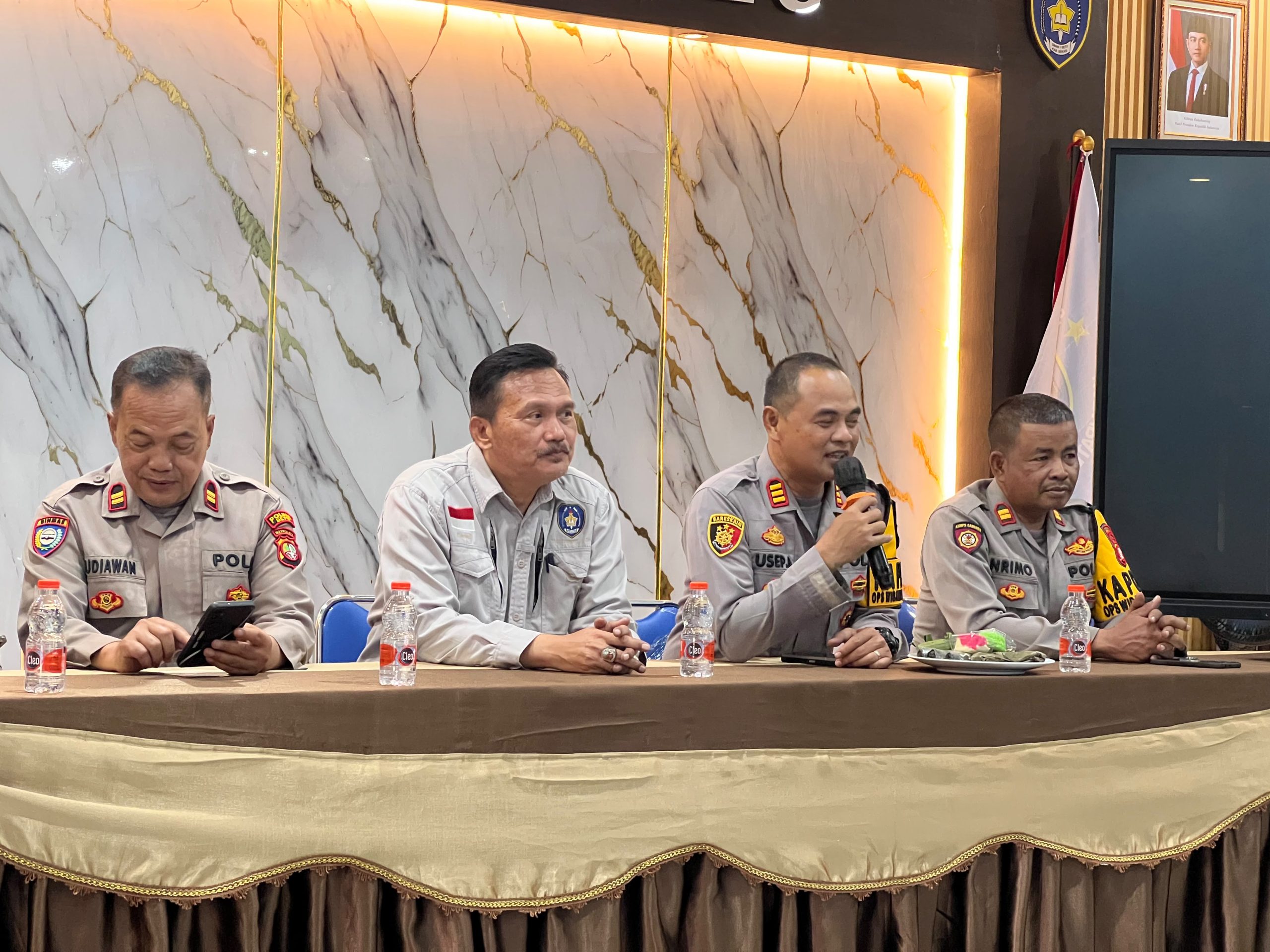 Police Go To School, Kapolsek Setu Beri Selamat SMAN 1 Setu Raih Juara 1 Youth Movement