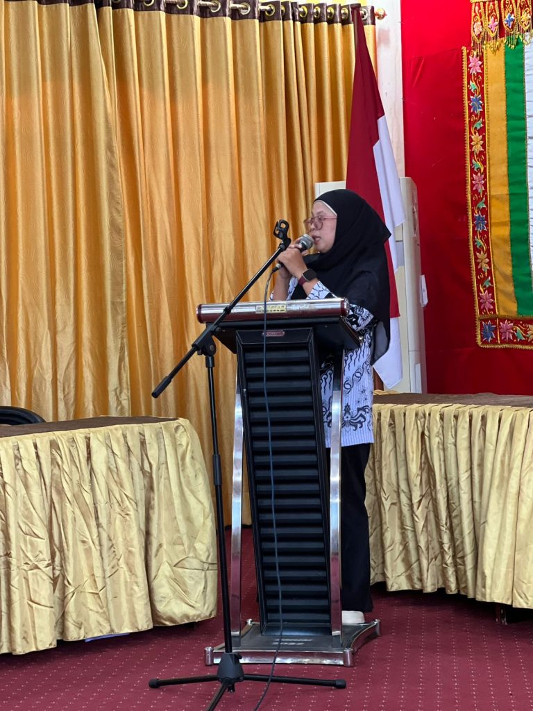 Profesor Sutan Nasomal Dalam Konferensi Kerja Tekankan Kesejahteraan Guru Aceh Singkil Selaku Dewan Pakar PGRI Aceh Singkil!!