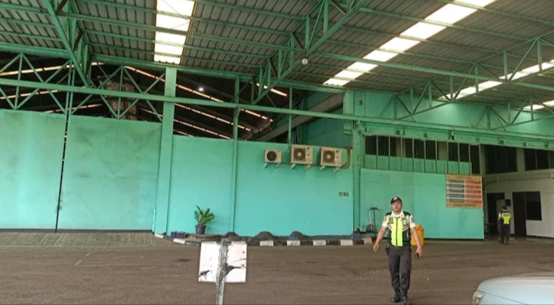 DIDUGA PERIZINAN PENGELOLAAN LIMBAH B3 PT TJOKRO BERSAUDARA DI JABABEKA DIPERTANYAKAN
