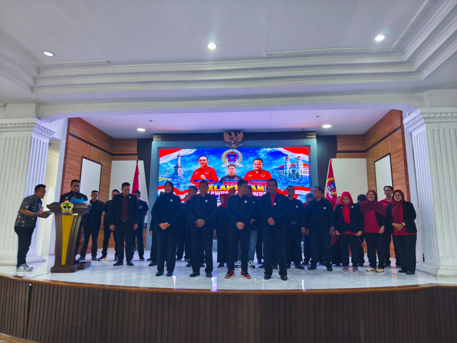 Ketum PWDPI Kukuhkan Pengurus DPW dan DPC Se-Jawa Tengah, Tekankan Profesionalisme Wartawan